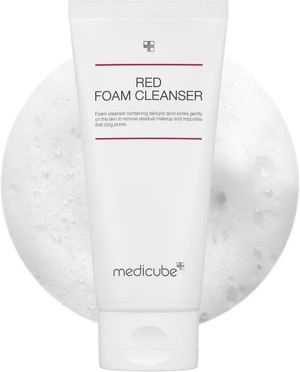 Ýüz penka medicube Red Foam Cleanser 